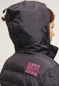 Superdry & Co Overgangsjakke - black