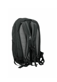 Schwarzer Rucksack mit gepolsterten, mesh-gefütterten Schulterriemen und einer strukturierten Oberfläche. Verfügt über verstellbare Riemen und doppelte Seitentaschen zur Aufbewahrung.