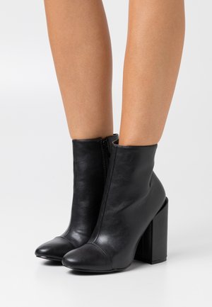 DOLLEY - Botki na obcasie - black