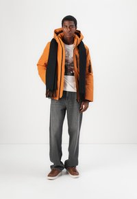 TOM TAILOR PADDED JACKET - Téli dzseki - peanut butter brown