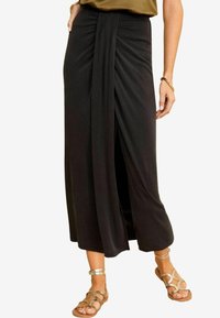 Love & Roses REGULAR FIT - Trapecinis sijonas - black