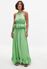 FLOUNCE WAIST HALTERNECK  - Maxikleid - green
