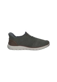 Baskets grises et vert foncé avec un empeigne tissée, des accents en daim et une semelle en caoutchouc gris clair avec des motifs de crantage texturés.