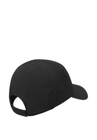 Casquette noire de baseball avec une visière courbée, en tissu lisse, dotée de trous de ventilation. Comprend une sangle ajustable à l'arrière. Design minimaliste.