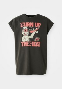 TEE HOT ONES - Camiseta estampada - sequoia