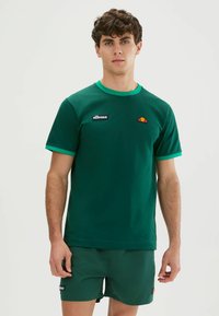 Unselected, dark green
