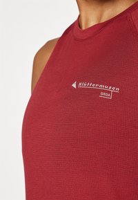 Klättermusen GROA TANK - Top - ruby red