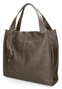 Bolso tote de cuero marrón con superficie texturizada, que presenta dos asas y un detalle de borlas en el lateral para el cierre. Forma rectangular y simple.
