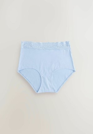 Ljust blå höga underkläder med en spetsmidja. Mjukt bomullsmaterial, slät yta och böjda benöppningar.