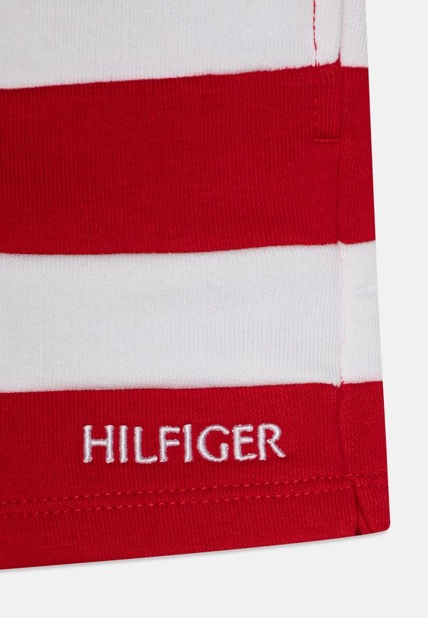 FLAG ALL OVER STRIPE - Shorts4