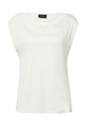 Blusa blanca sin mangas con un escote drapeado y una etiqueta negra en el interior del cuello trasero.