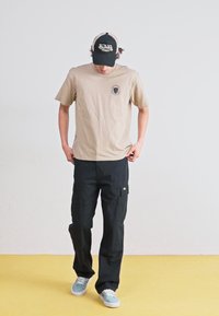Thumbnail Image 2