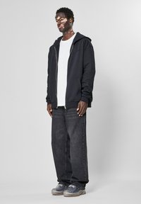 9N1M SENSE ESSENTIAL  - Sweatjakke - black