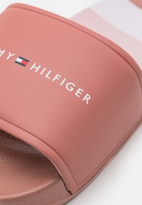 Tommy Hilfiger DAMIAN - Mules - antique rose