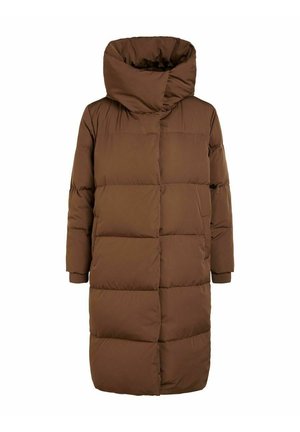 Abrigo de plumas marrón con una capucha de gran tamaño, que presenta un diseño acolchado y una silueta de longitud media. El material parece suave e insulated.