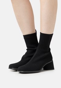 Camper KIARA - Klasične gležnjače - black