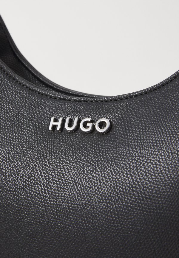 CHRIS BIG - Handbag4