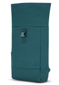 Teal színű, felhajtható hátizsák sima anyagból készült; elöl csat záródással és egy oldalsó zsebből áll, amely extra tárolóhelyet biztosít.