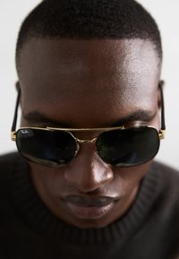 Ray-Ban - Sunglasses - black/green Thumbnail Image 1