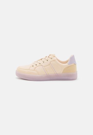 A22-04 LU2 - Sneaker low - beige