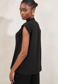 Lipsy Blúzka - black