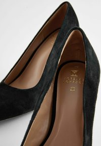 Next WIDE FIT FOREVER COMFORT - Klasiski papēži - black