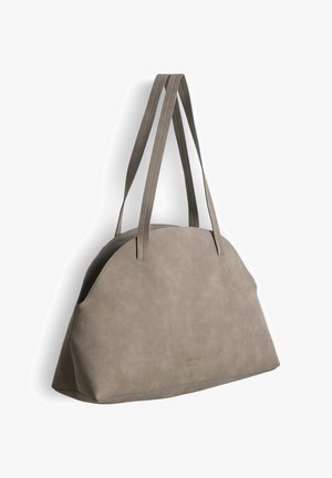 Borsa grande color taupe con doppi manici lunghi, materiale opaco e liscio, e bordo superiore arcuato.