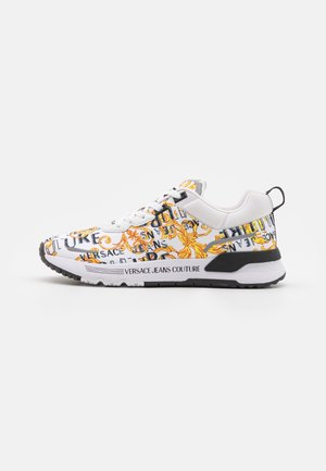Sneakers - white