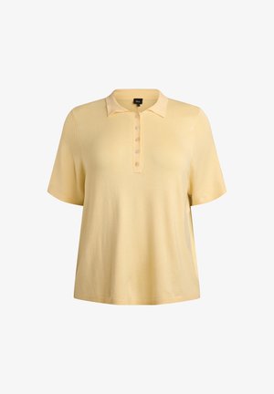 Polo jaune doté d'un col classique, de manches courtes et d'une patte de boutonnage avec cinq boutons ; confectionné dans un tissu doux et léger.