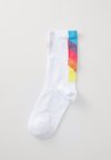 PULSE RACE FLAG CREW UNISEX - Chaussettes de sport - white