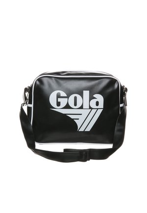 Sac à épaule rectangulaire noir avec logo et design blanc "Gola" à l'avant, bandoulière noire réglable et passepoil blanc le long des bords.