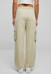 Urban Classics Tracksuit bottoms - olive