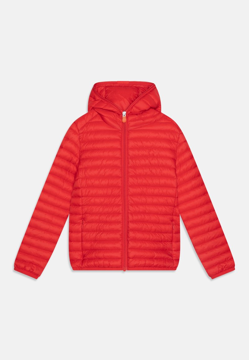 Giacca rossa con cappuccio, dotata di zip frontale, caratterizzata da una texture trapuntata e maniche lunghe. Design leggero adatto per sovrapposizioni.