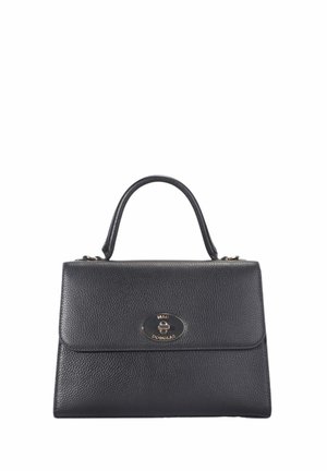 Sac à main en cuir noir texturé avec poignée supérieure et plaque ovale en métal portant le logo "Mac Douglas" sur le rabat avant.