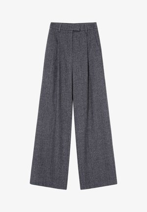 Pantalones de pierna ancha en tela gris oscuro; cuentan con una mezcla de lana con textura, pliegues frontales, presillas para cinturón y una cinturilla entallada.