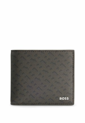 Portefeuille en cuir marron foncé avec motif gaufré. Présente le logo "BOSS" en blanc en bas à droite et des détails de couture fins. Design compact.