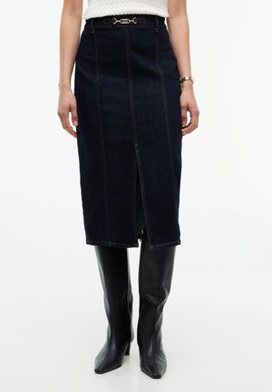 Tommy Hilfiger, HORSEBIT SLIM DENIM MIDI SKIRT - Дънкова пола - rinse