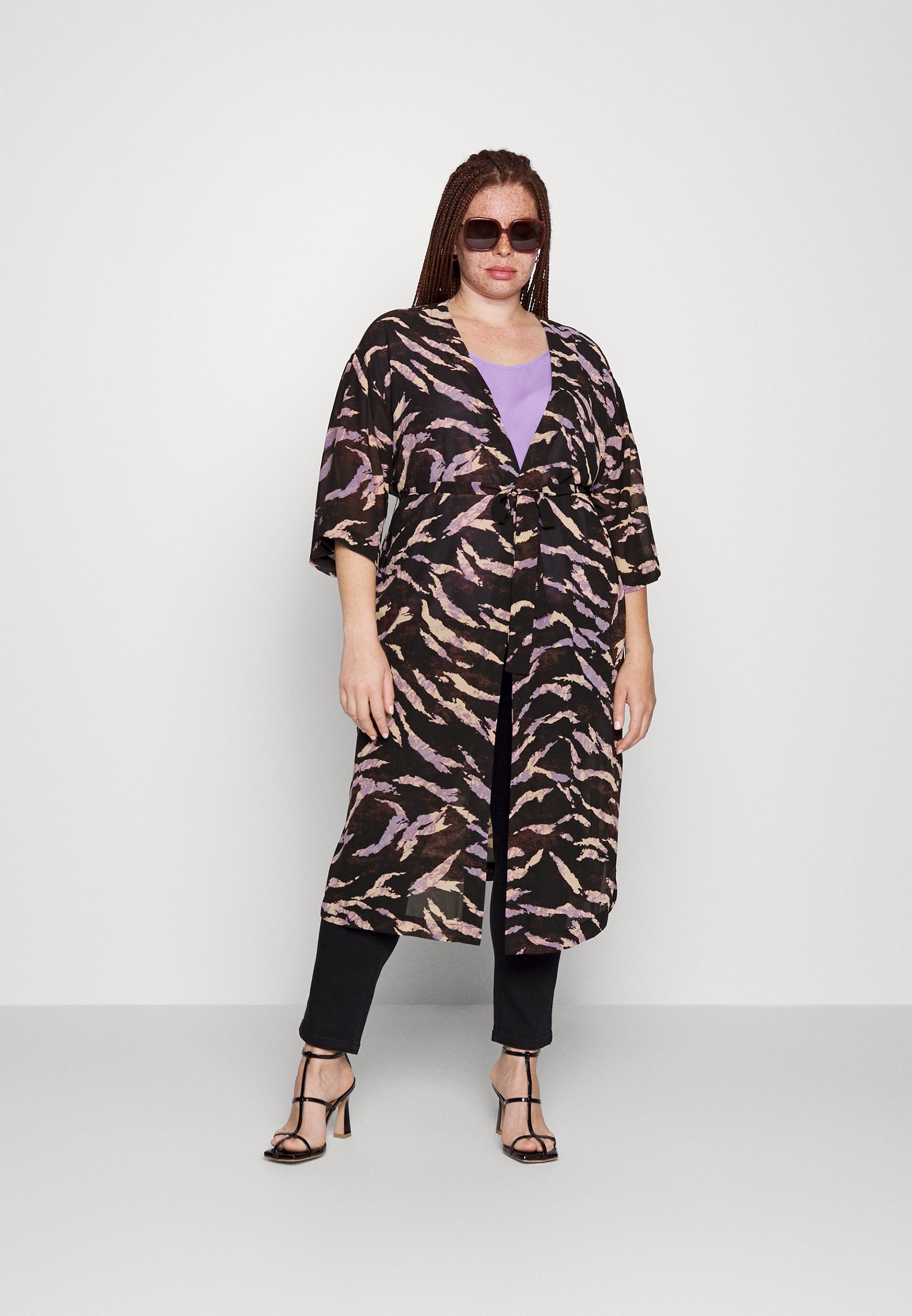Kaffe Curve Kcferina Kimono Summer Jacket Black/Brown/Purple Graphic, Women's, Size: 26, Black