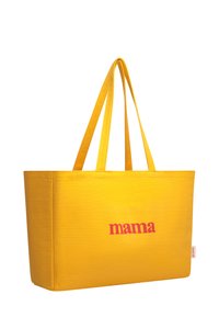 Gul toteväska gjord av kraftigt tyg, med rektangulär form, två handtag upptill och "mama" broderat i rött.