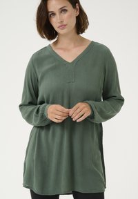 Kaffe KAAMBER V-NECK - Tunika - garden topiary