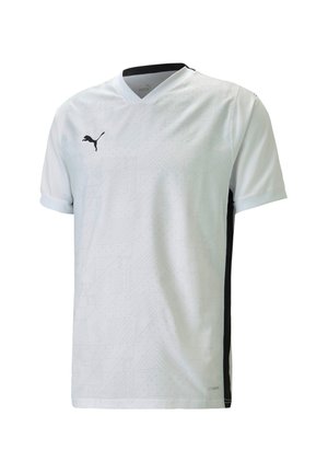 Chemise blanche à manches courtes avec des accents noirs, design en v, motifs géométriques discrets et logo Puma sur la poitrine. Fabriquée en matériau léger.