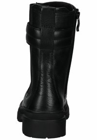 Bottines en cuir noir avec une surface texturée, fermeture éclair sur le côté et détails de sangle. Semelle en caoutchouc noir épaisse. Conception simple et durable.