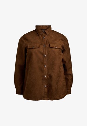 Veste en suède marron avec une fermeture à boutons, col pointu, deux poches poitrine et manches longues. Texture lisse et coupe décontractée.