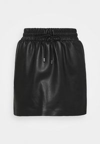 Svart läderminikjol med elastisk midja och justerbar snörning. Har en slät yta och en enkel, minimalistisk design.