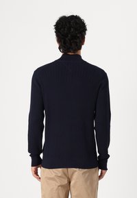 Tommy Hilfiger STRUCTURE - Jumper - desert sky