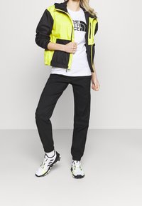The North Face Cortaviento - light green