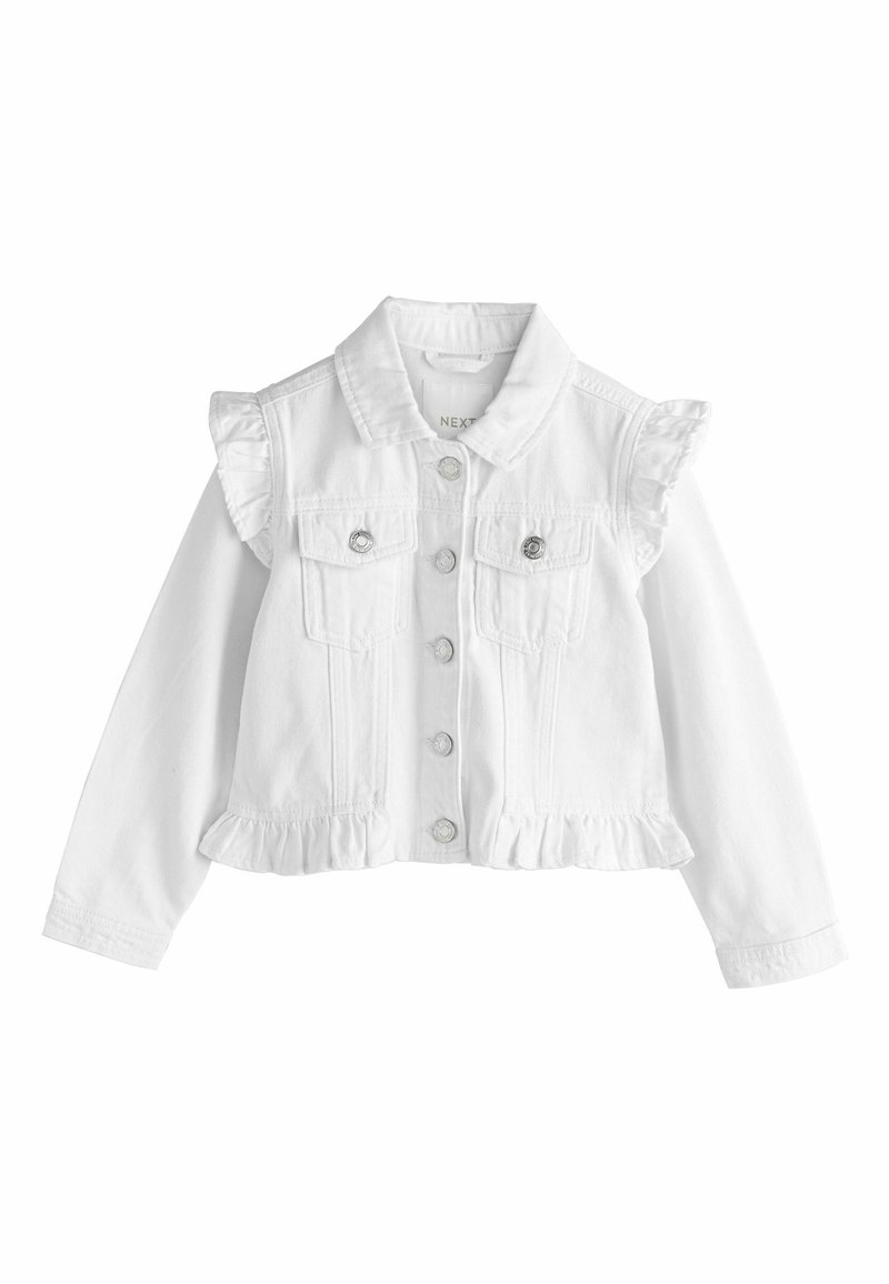 Valkoinen farkkutakki pitkillä hihoilla, ryppyiset yksityiskohdat olkapäillä ja helmassa, edessä nappikiinnitys ja kaksi nappikiinnitteistä rintataskua.