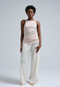 Seamless Basic DAZE - Top - rosie beige