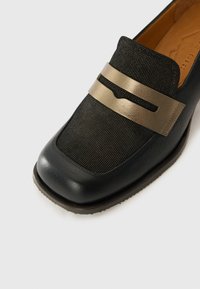 Chie Mihara BRO - Klasické lodičky na opätku - tuka black/dancy bronce/dali plomo