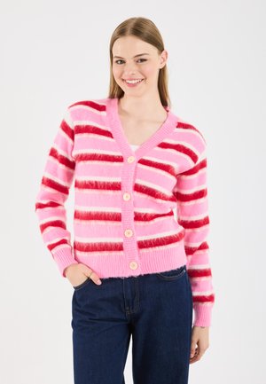 Růžový a červený pruhovaný cardigan s výstřihem do V, s pěti knoflíky, žebrovanými manžetami a lemem, vyrobený z měkkého, huňatého materiálu.